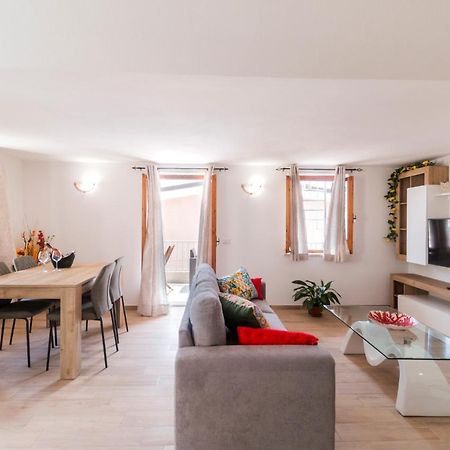 Uncle Leonard'S House Apartment Cala Gonone Luaran gambar