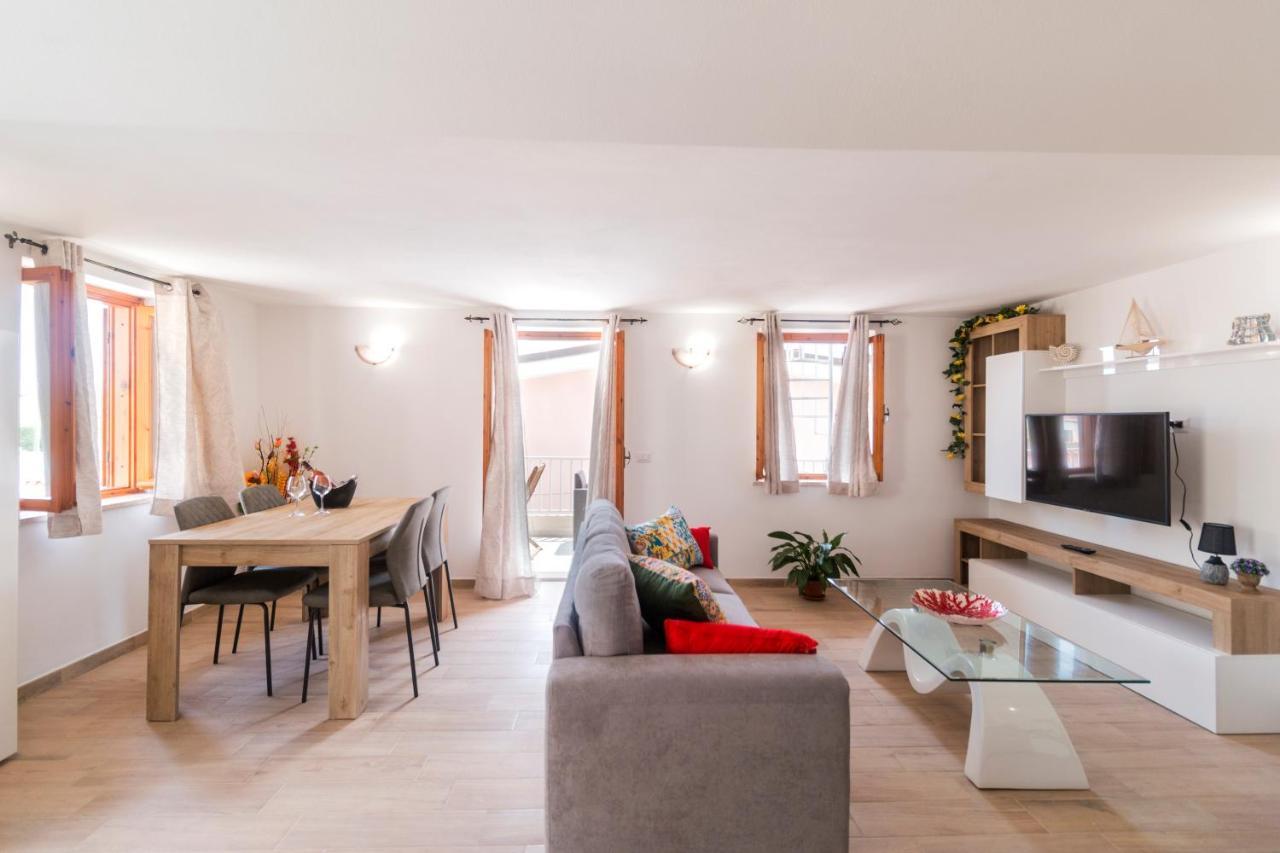 Uncle Leonard'S House Apartment Cala Gonone Luaran gambar