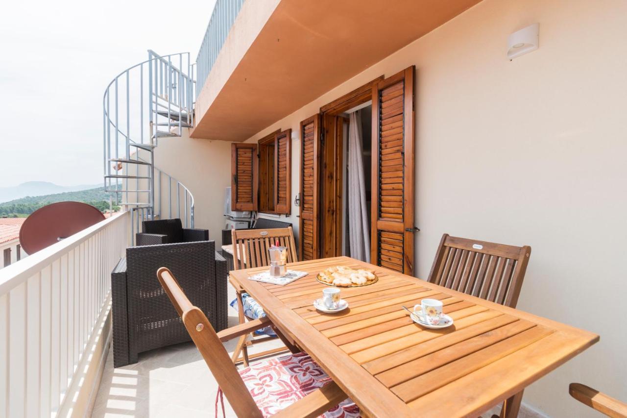 Uncle Leonard'S House Apartment Cala Gonone Luaran gambar